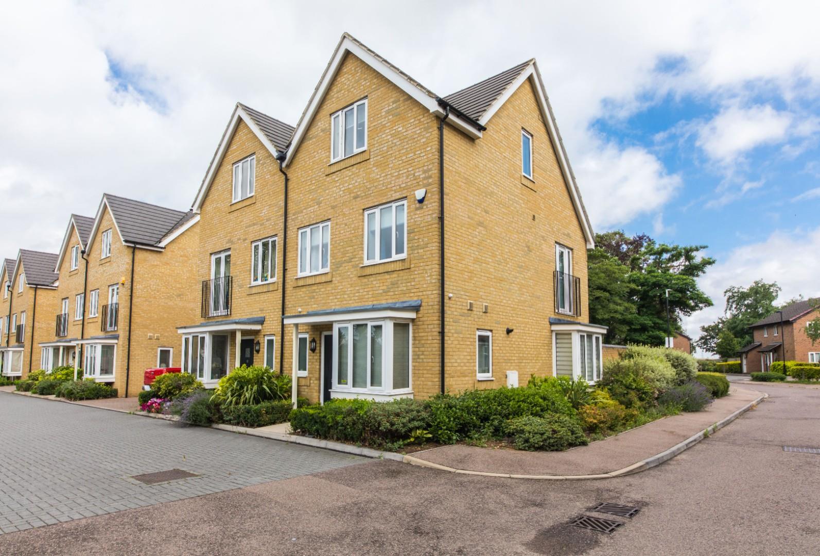 Martin Drive, Stone, Dartford The Homes Group